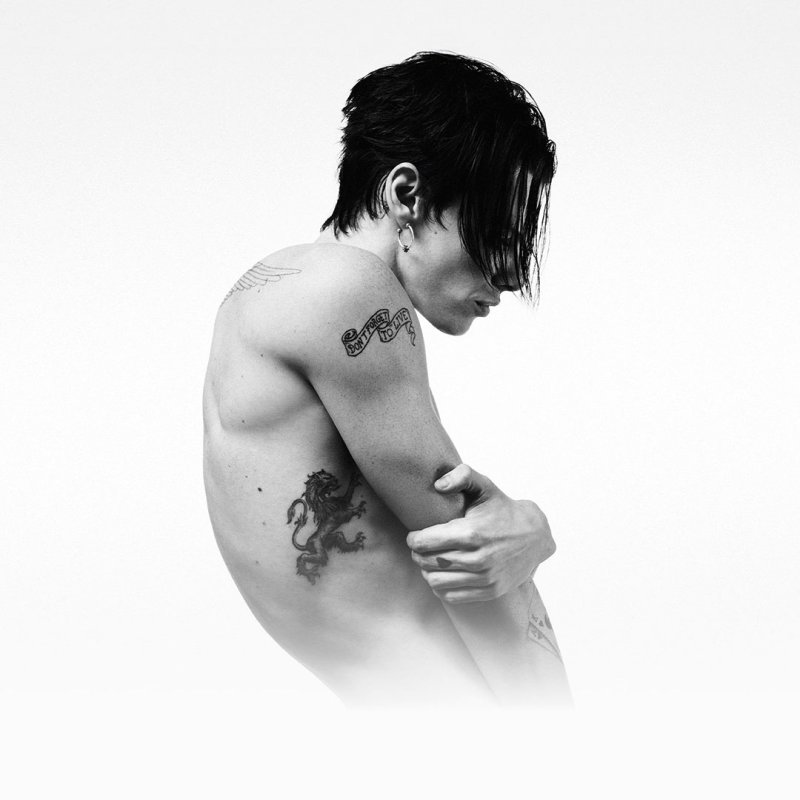 card-image-943-YUNGBLUD